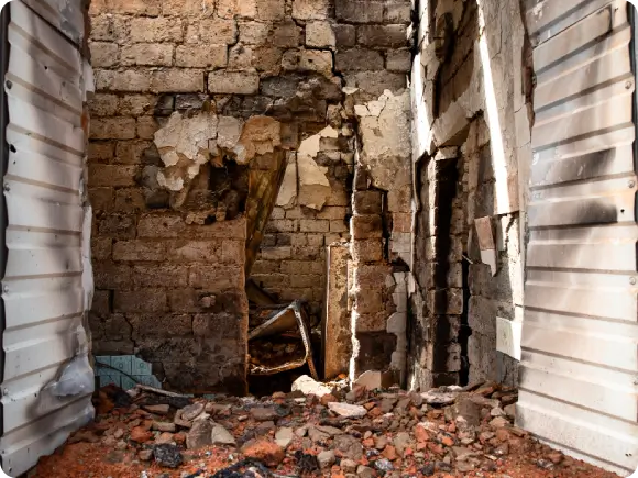 Locally owned restoration company truck parked in Clearwater neighborhood Local restoration company, Major Restorations, repairs flood water damage in a Clearwater, Florida neighborhood.
