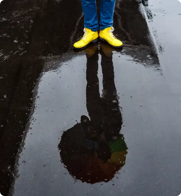 Technicians inspecting water damage using moisture detection tools Common causes of water damage to homes in Florida include natural disasters, roof leaks, sewage backups, and plumbing leaks and failures. Call Major Restorations today for fast, affordable water damage recovery services.